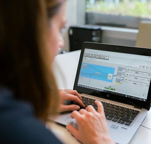 dynamic web engine branding detected