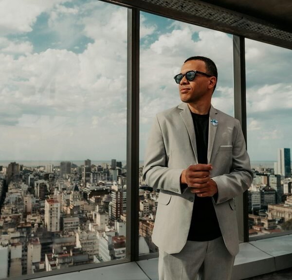 innovative web hub cloud spanning